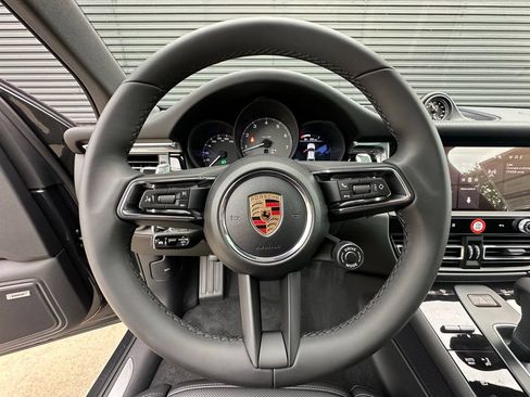 Certified 2026 Porsche Macan S AWD/4WD image 18