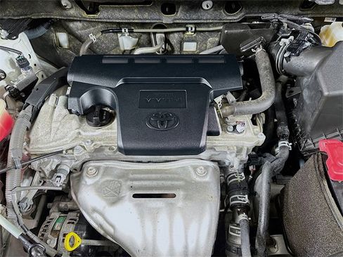 Used 2017 Toyota RAV4 Limited image 32