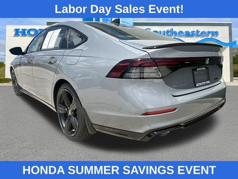 Used 2024 Honda Accord Sport image 7