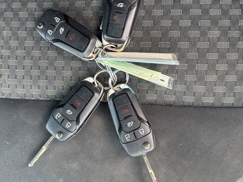 Used 2024 Ford Transit 250 Low Roof w/ Exterior Upgrade Package image 31