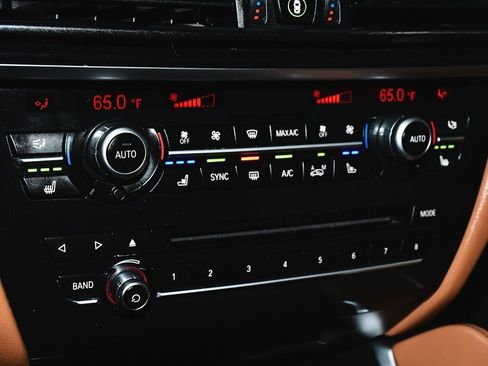 Used 2017 BMW X6 xDrive35i image 34