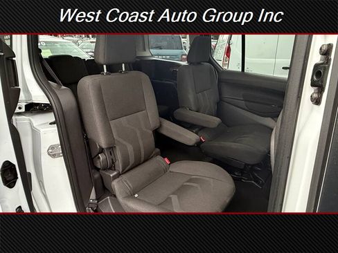 Used 2016 Ford Transit Connect XLT image 11