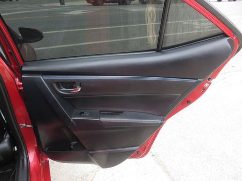 Used 2017 Toyota Corolla SE FWD image 28