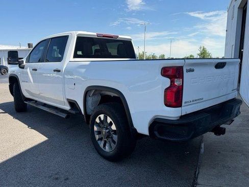 Used 2025 Chevrolet Silverado 2500 Custom w/ Custom Value Package AWD/4WD image 2