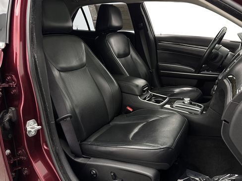 Used 2016 Chrysler 300 C AWD/4WD image 34