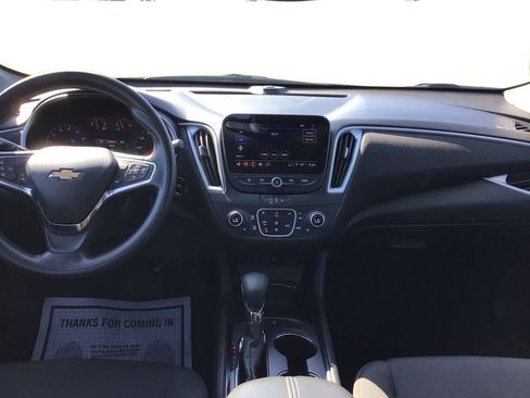 Used 2023 Chevrolet Malibu LT FWD image 22