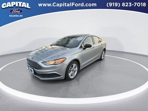 Used 2018 Ford Fusion S image 4