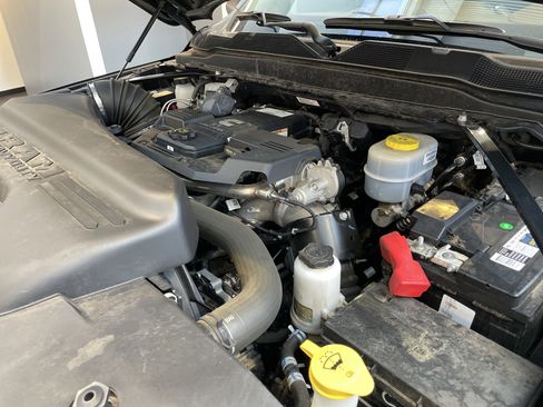 Used 2022 RAM 2500 Limited AWD/4WD image 43