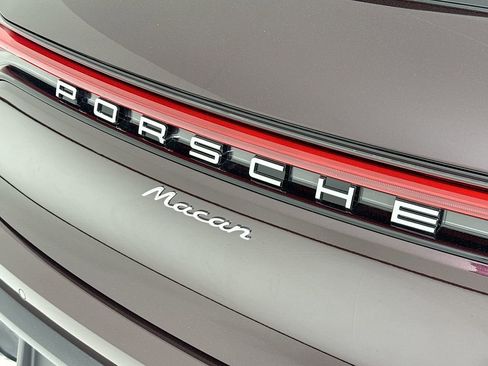 New 2026 Porsche Macan image 35