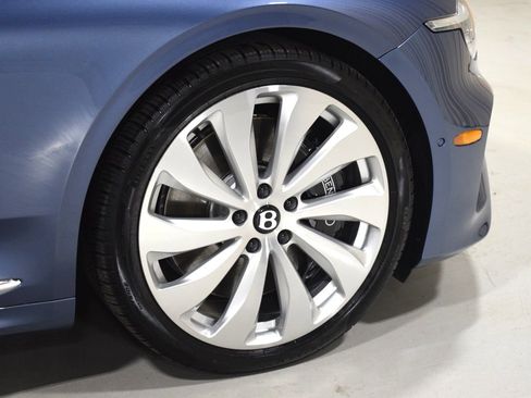 New 2026 Bentley Continental GTC AWD/4WD image 7