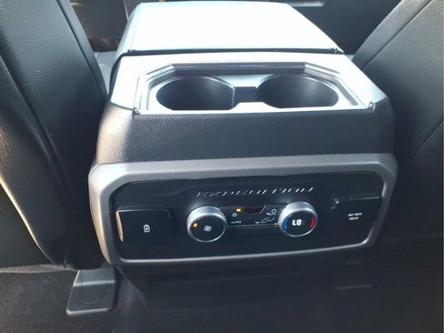 Used 2021 Ford Expedition Max XLT RWD image 18