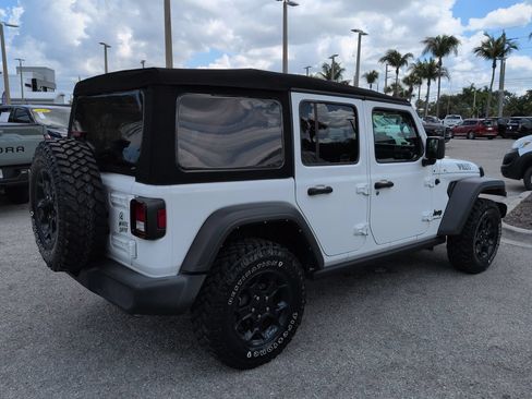 Used 2023 Jeep Wrangler Unlimited Sport AWD/4WD image 5