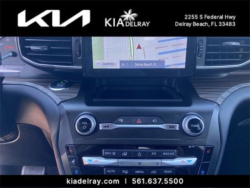 Used 2020 Ford Explorer Limited image 20