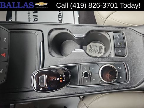 Certified 2023 Cadillac XT4 Premium Luxury AWD/4WD image 16