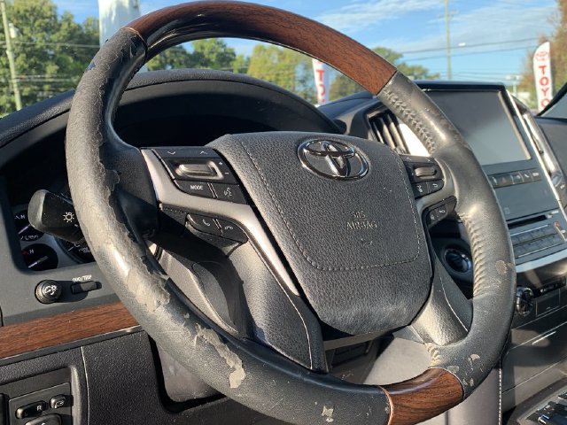 Used 2016 Toyota Land Cruiser AWD/4WD image 19