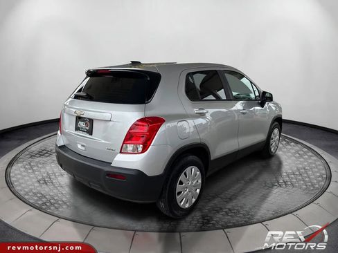 Used 2016 Chevrolet Trax LS FWD image 5