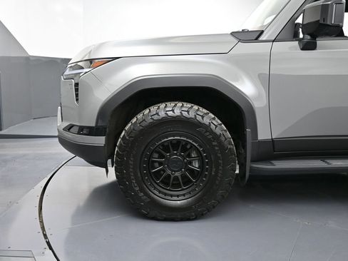 Used 2024 Lexus GX 550 AWD/4WD image 12