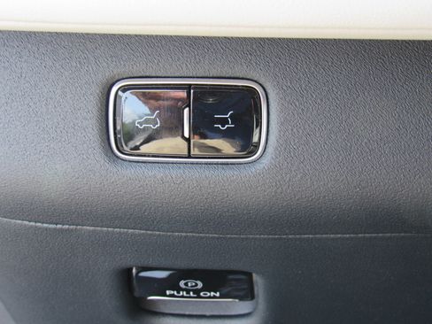 New 2025 Lincoln Navigator Reserve image 25