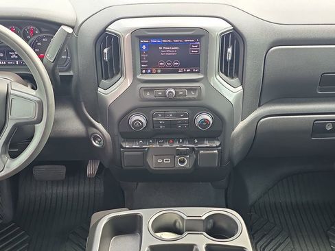 Used 2024 Chevrolet Silverado 1500 Custom Trail Boss w/ LPO, Dark Essentials Package AWD/4WD image 19
