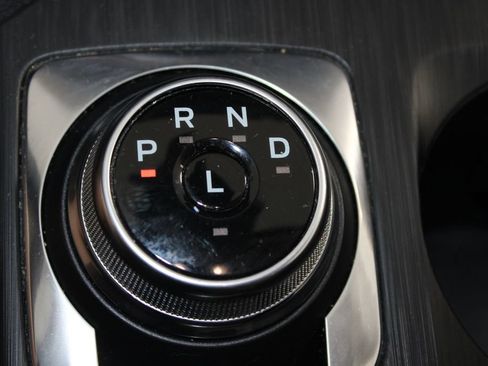 Used 2025 Ford Escape Active AWD/4WD image 27