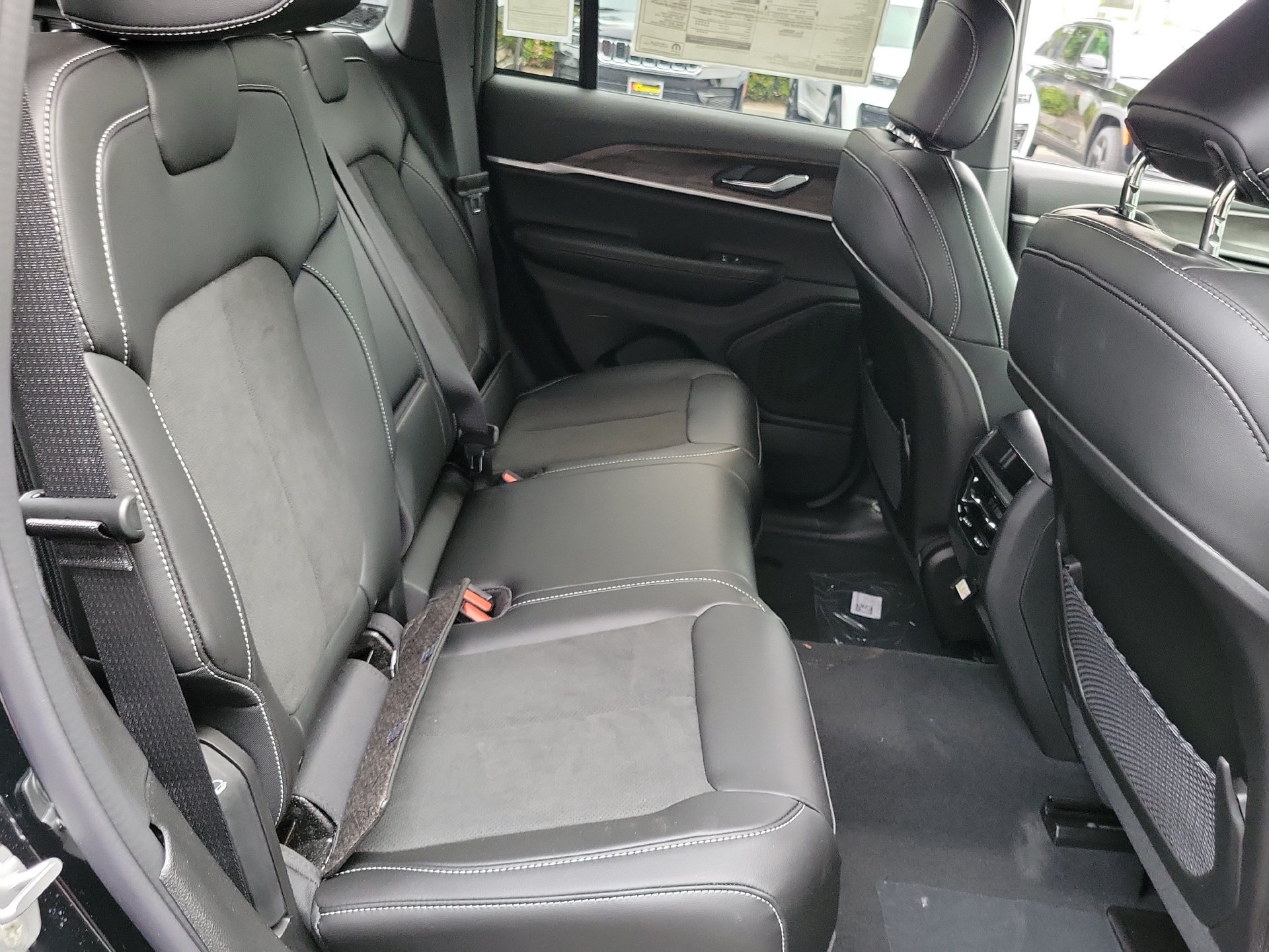New 2026 Jeep Grand Cherokee Altitude RWD image 18