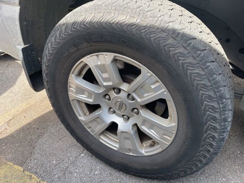 Used 2019 Nissan Titan SV AWD/4WD image 7