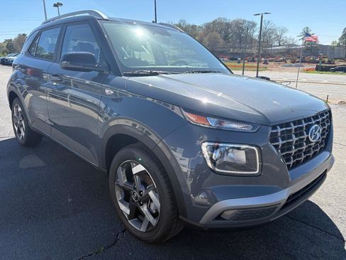 New 2026 Hyundai Venue SEL image 3