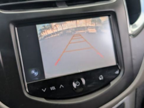 Used 2016 Chevrolet Trax LTZ FWD image 21
