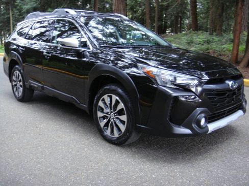 Used 2023 Subaru Outback Touring XT AWD/4WD image 4