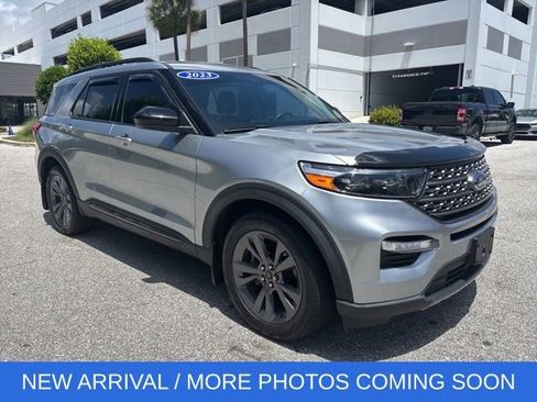 Used 2023 Ford Explorer XLT w/ Equipment Group 202A RWD image 1