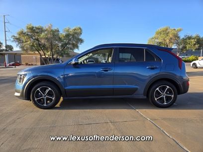 Used 2024 Kia Niro EX