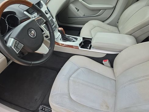 Used 2011 Cadillac CTS Luxury RWD image 16