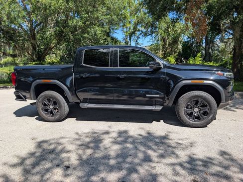 Used 2024 GMC Canyon Elevation w/ Convenience Package AWD/4WD image 10