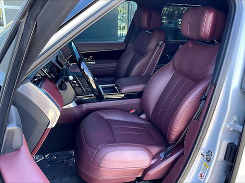 Certified 2025 Land Rover Range Rover Autobiography AWD/4WD image 24