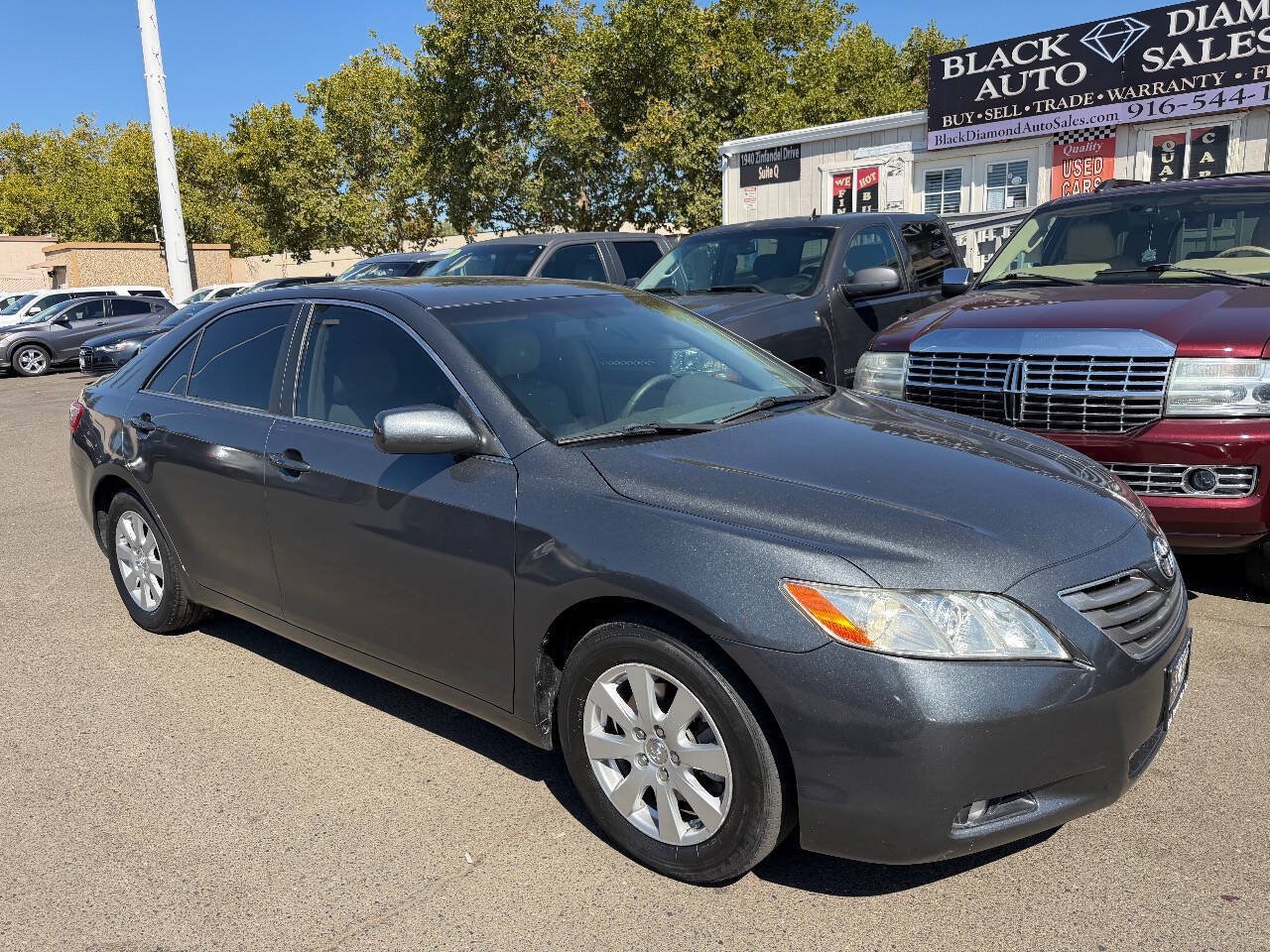 Used 2009 Toyota Camry XLE FWD image 3