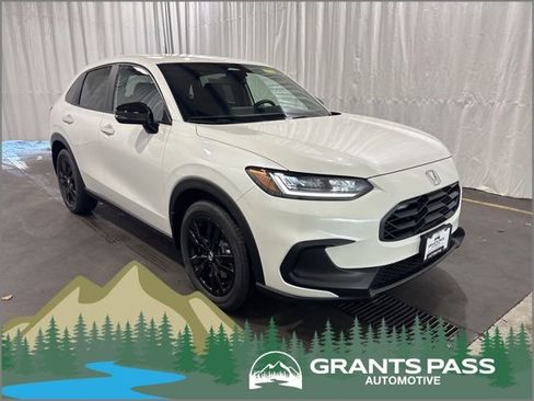 New 2026 Honda HR-V Sport image 1