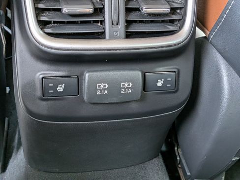 Used 2020 Subaru Outback Touring XT AWD/4WD image 16
