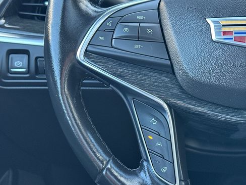 Certified 2022 Cadillac XT5 Premium Luxury FWD image 32