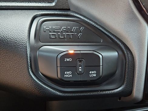 Used 2026 RAM 2500 Laramie AWD/4WD image 16