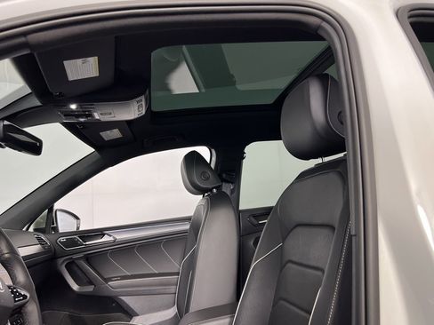 Used 2022 Volkswagen Tiguan SEL R-Line image 23