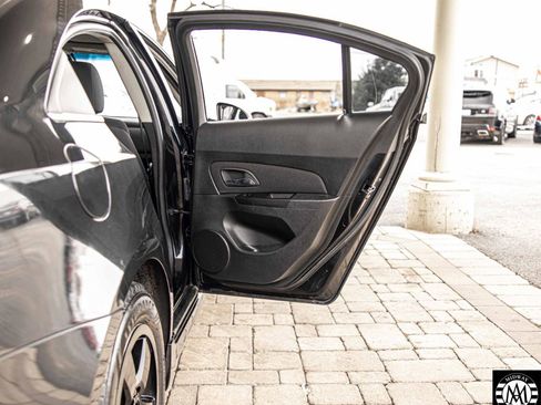 Used 2012 Chevrolet Cruze LT w/ RS Package image 36
