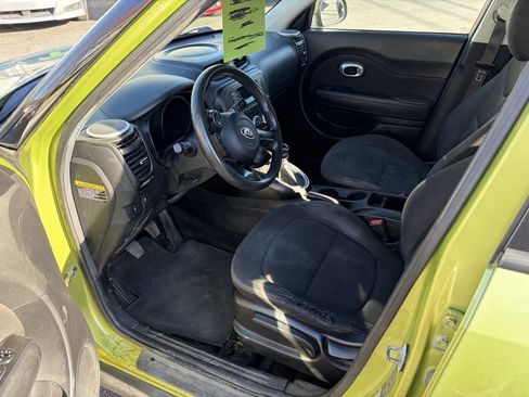 Used 2015 Kia Soul image 10