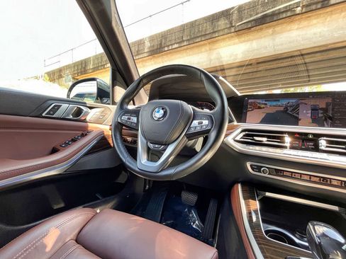 Used 2020 BMW X5 xDrive40i w/ Executive Package AWD/4WD image 28