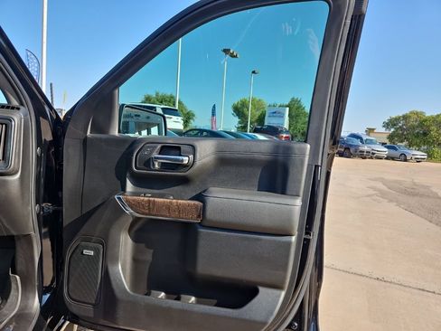 Used 2019 GMC Sierra 1500 Denali w/ Denali Ultimate Package AWD/4WD image 19