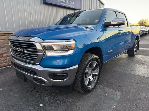 Used 2024 RAM 1500 Laramie image 2