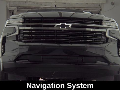 Used 2021 Chevrolet Suburban RST w/ Luxury Package RWD image 5
