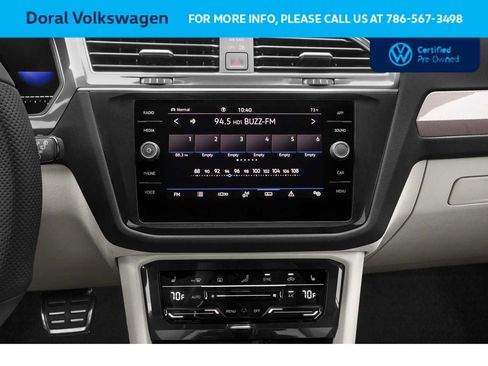 Certified 2023 Volkswagen Tiguan SE R-Line FWD image 7