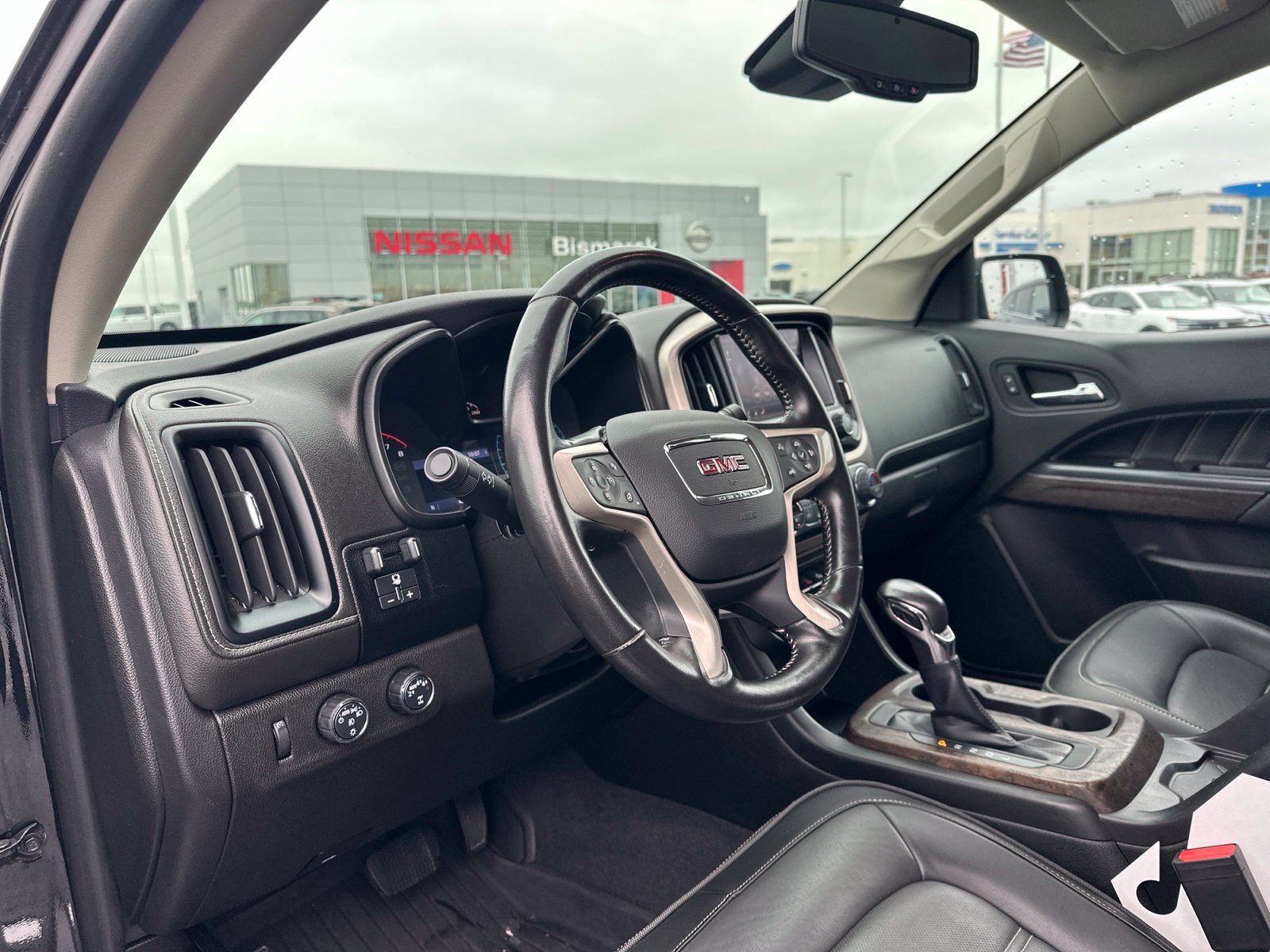 Used 2022 GMC Canyon Denali AWD/4WD image 17