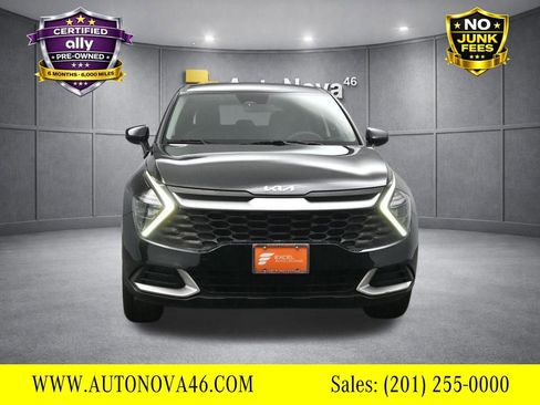 Used 2023 Kia Sportage LX AWD/4WD image 9