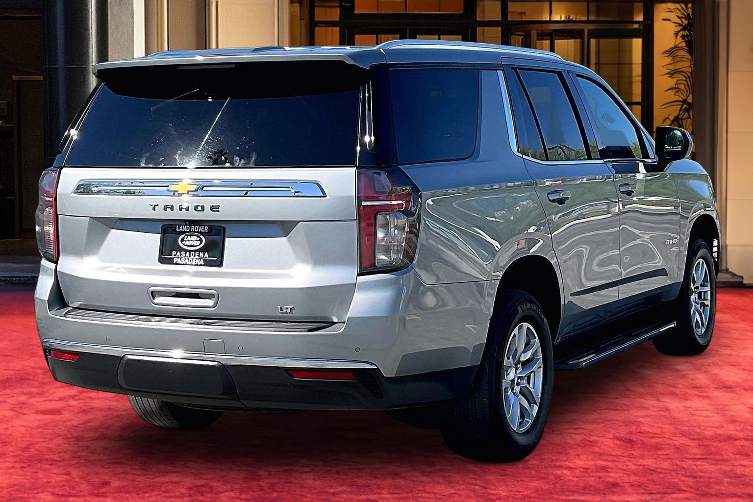 Used 2024 Chevrolet Tahoe LT RWD image 12